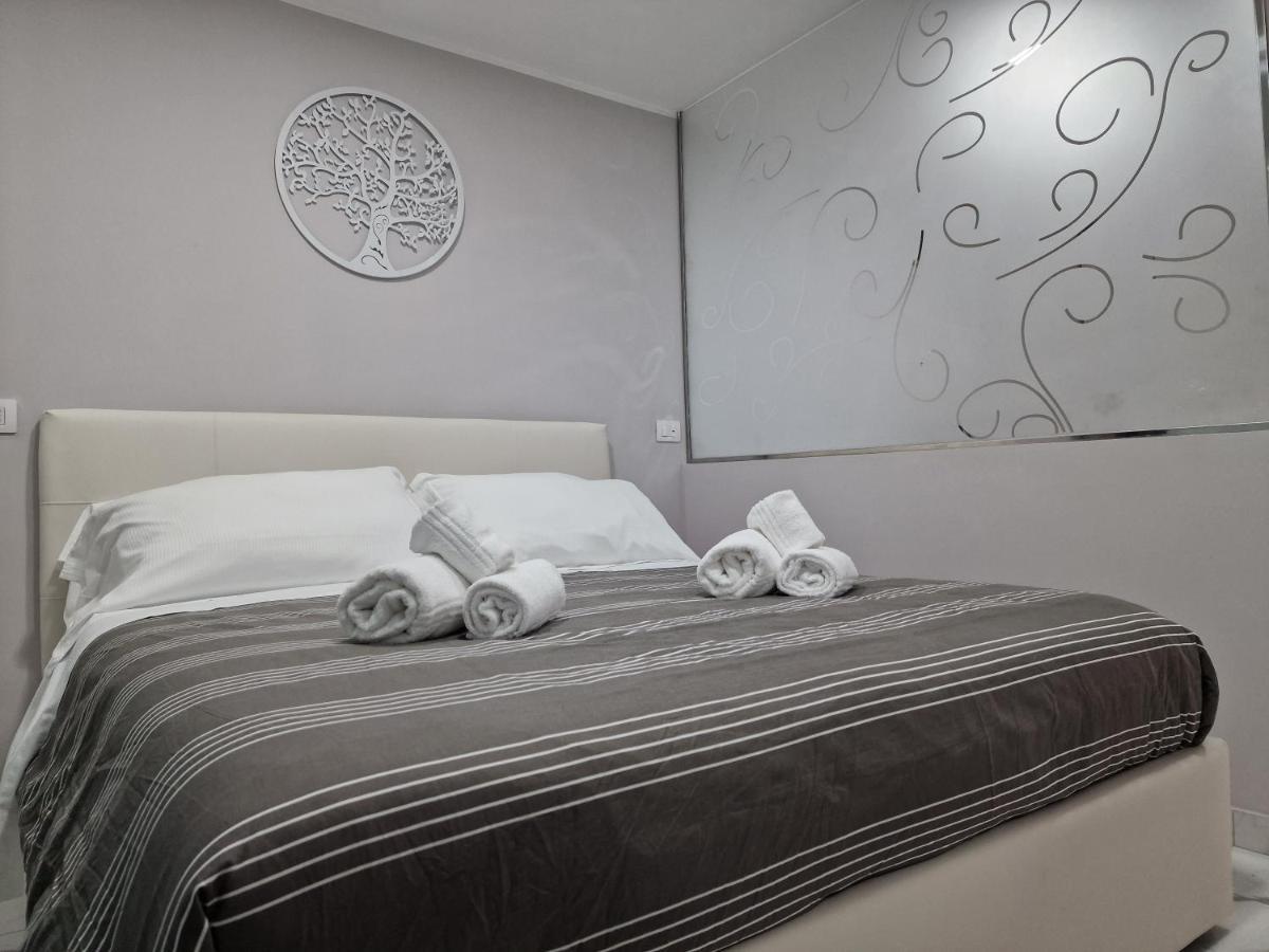 Megaride House Apartment Napoli Bagian luar foto